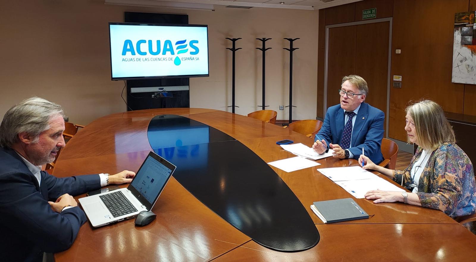 La Junta y ACUAES acuerdan los términos del convenio para la mejora de los abastecimientos a Cabezuela del Valle y Pasarón de la Vera
