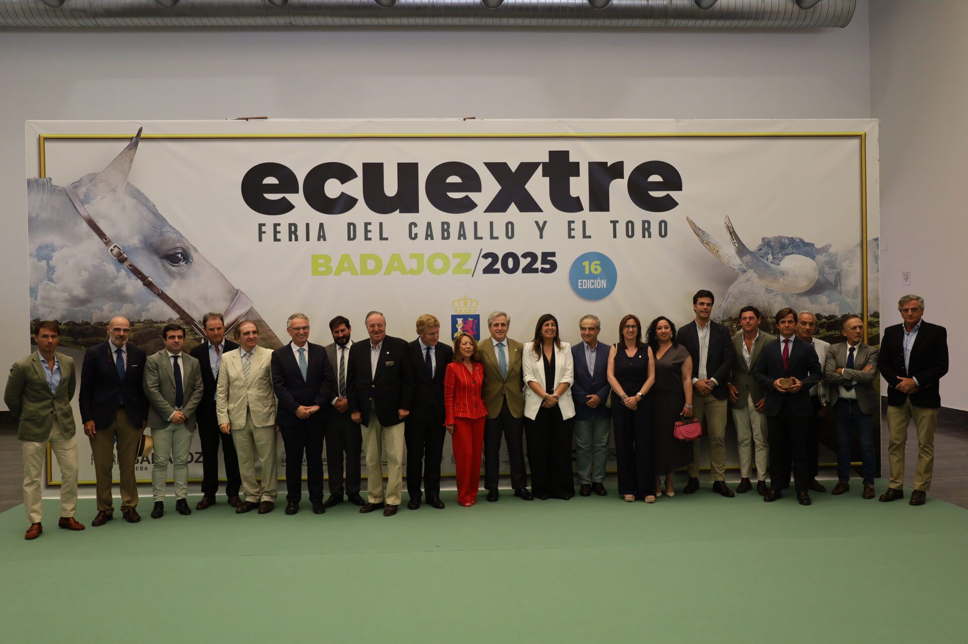El consejero Ignacio Higuero reafirma el compromiso de la Junta con el mundo rural, la biodiversidad y las tradiciones en Ecuextre 2025