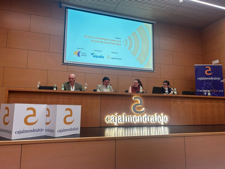 Santamaría felicita a la ciudad de Badajoz que lidera el Índice de Libertad Económica en España