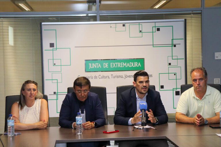 Más de 700 deportistas participarán este fin de semana en los Campeonatos de España de Triatlón Escolar y por Autonomías