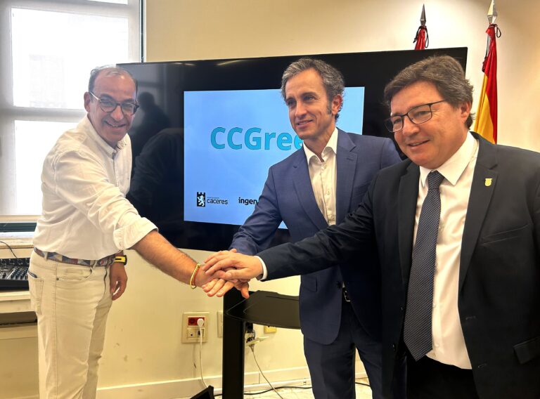 El consejero de Economía destaca que el Centro de Datos de Cáceres será un hito para el desarrollo tecnológico y reforzará el crecimiento del empleo en Extremadura