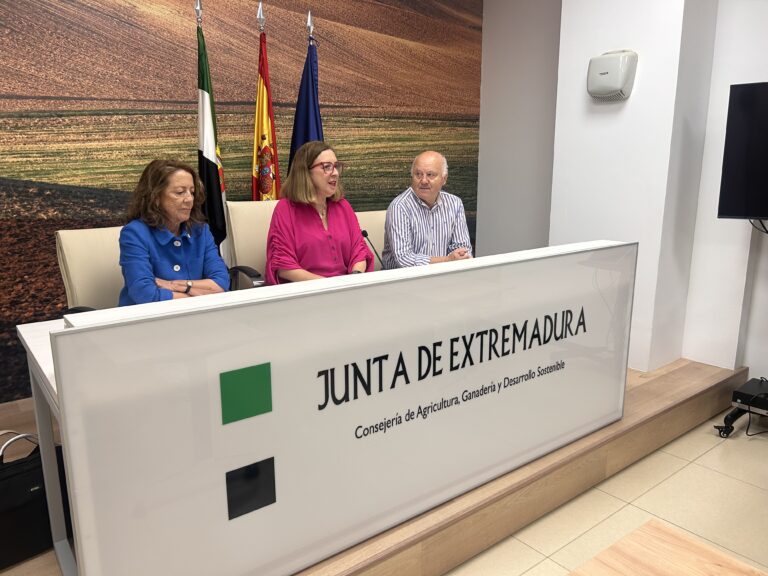 Mercedes Morán destaca la excelencia del caballo de Pura Raza Española en la presentación de un libro clave sobre su legado