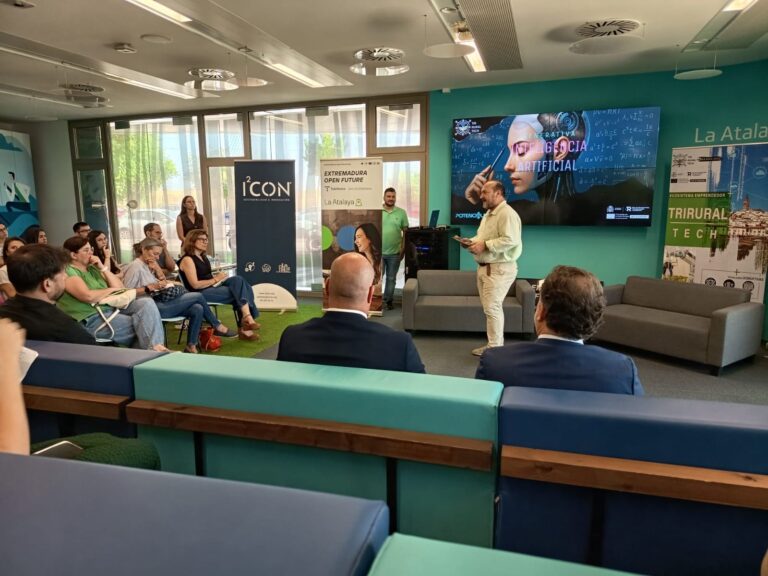 La Junta defiende el papel de la inteligencia artificial para impulsar nuevas empresas sostenibles y con base digital
