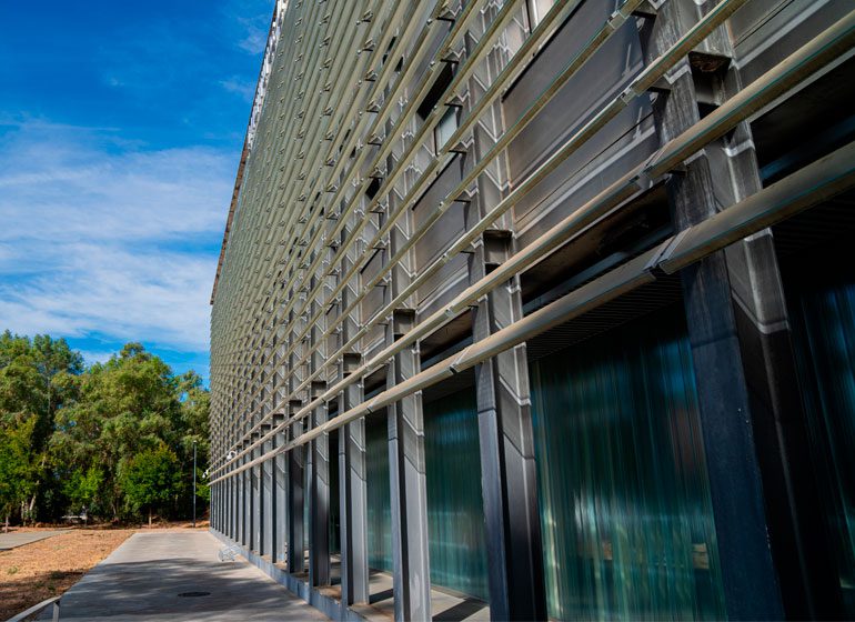 Educación refuerza la actividad investigadora de los institutos mixtos de la Universidad de Extremadura con 200.000 euros