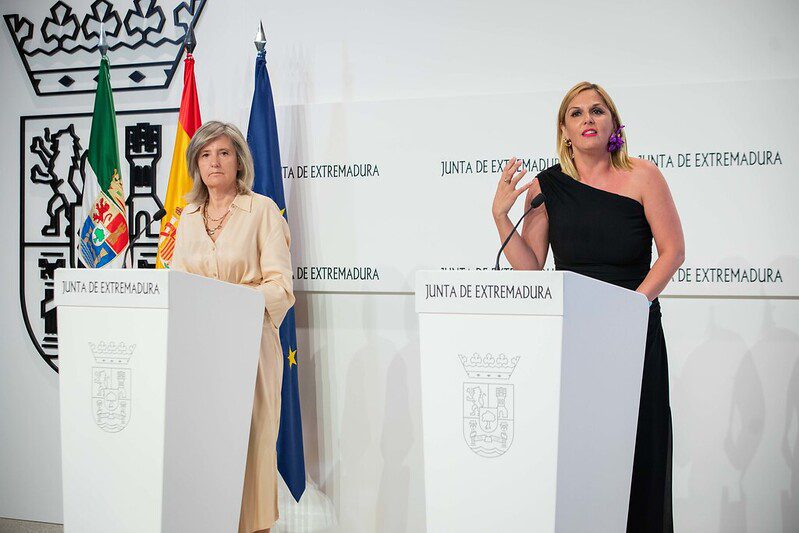 La Junta de Extremadura presenta un requerimiento a Hacienda por el pago de casi un millón de euros en intereses debido al retraso de las entregas a cuenta