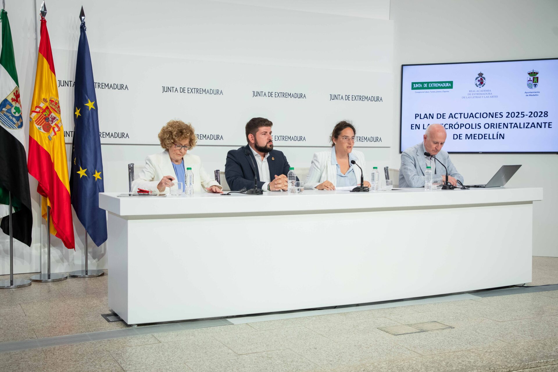 La Junta de Extremadura impulsa un proyecto de investigación, protección y difusión de la Necrópolis de Medellín