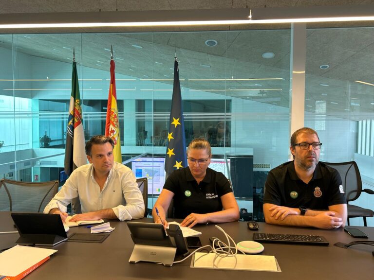 La Junta de Extremadura ha desactivado la Situación Operativa 2 del Plan INFOCAEX tras la favorable evolución del incendio forestal de Caminomorisco