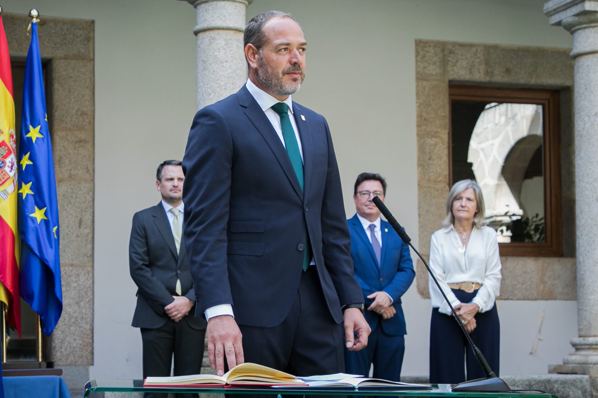 El consejero de Gestión Forestal y Mundo Rural, Francisco José Ramírez González, toma posesión de su cargo en un acto celebrado en Mérida