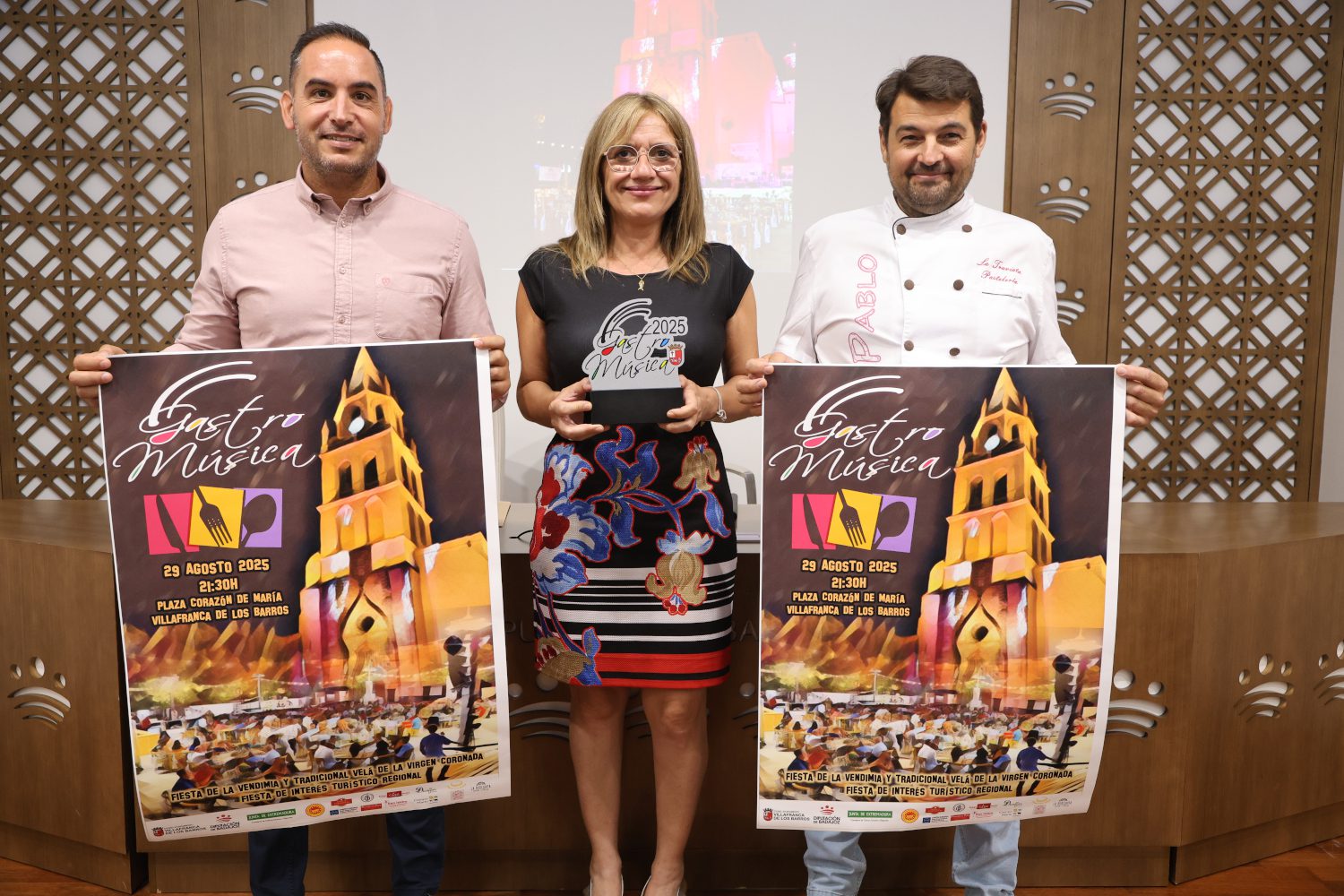 La gastronomía extremeña y la música vuelven a citarse en Villafranca de los Barros