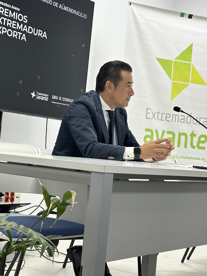 La Junta presenta la IX edición de los Premios Extremadura Exporta con el objetivo de impulsar la labor de las empresas extremeñas en los mercados internacionales