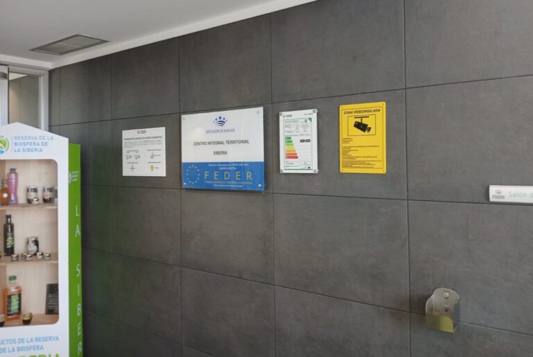 La Diputación de Badajoz finaliza la instalación de Etiquetas de Eficiencia Energética en todos sus edificios
