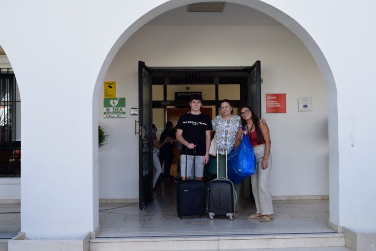 Caras nuevas y conocidas se encuentran en el inicio de curso de la RUHC