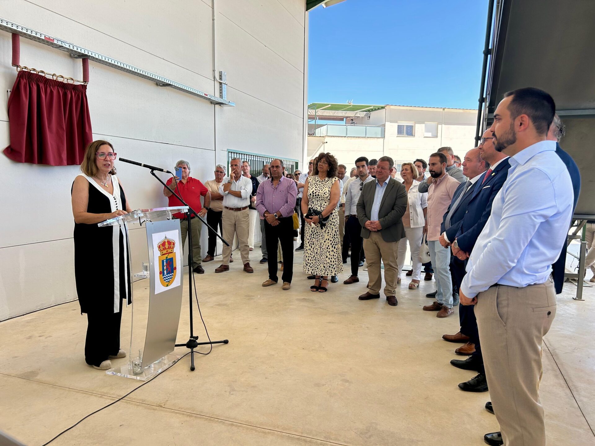 La Junta respalda la inauguración de la nueva almazara de Guadiana con una ayuda de casi 380.000 euros
