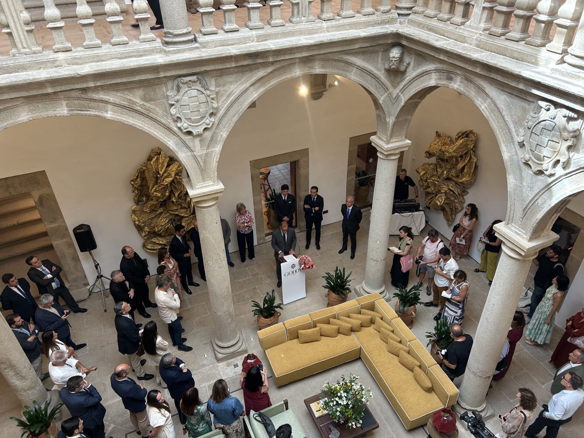 La Junta de Extremadura celebra la apertura del Hotel Palacio de Godoy como símbolo de mestizaje y la proyección internacional de la región