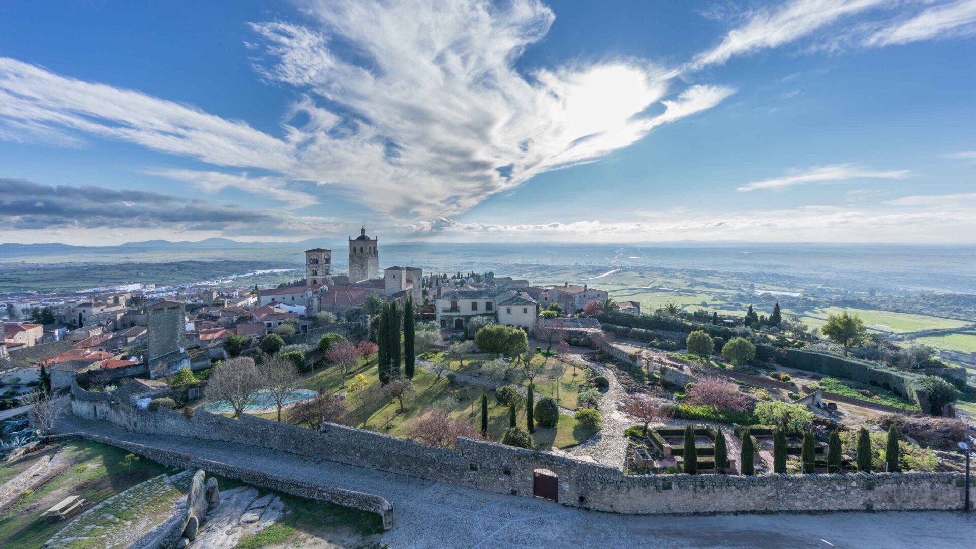 Un concierto en el Museo de Cáceres, una yincana por Trujillo y una visita guiada por San Martín de Trevejo, actividades de las Jornadas Europeas de Patrimonio para esta semana
