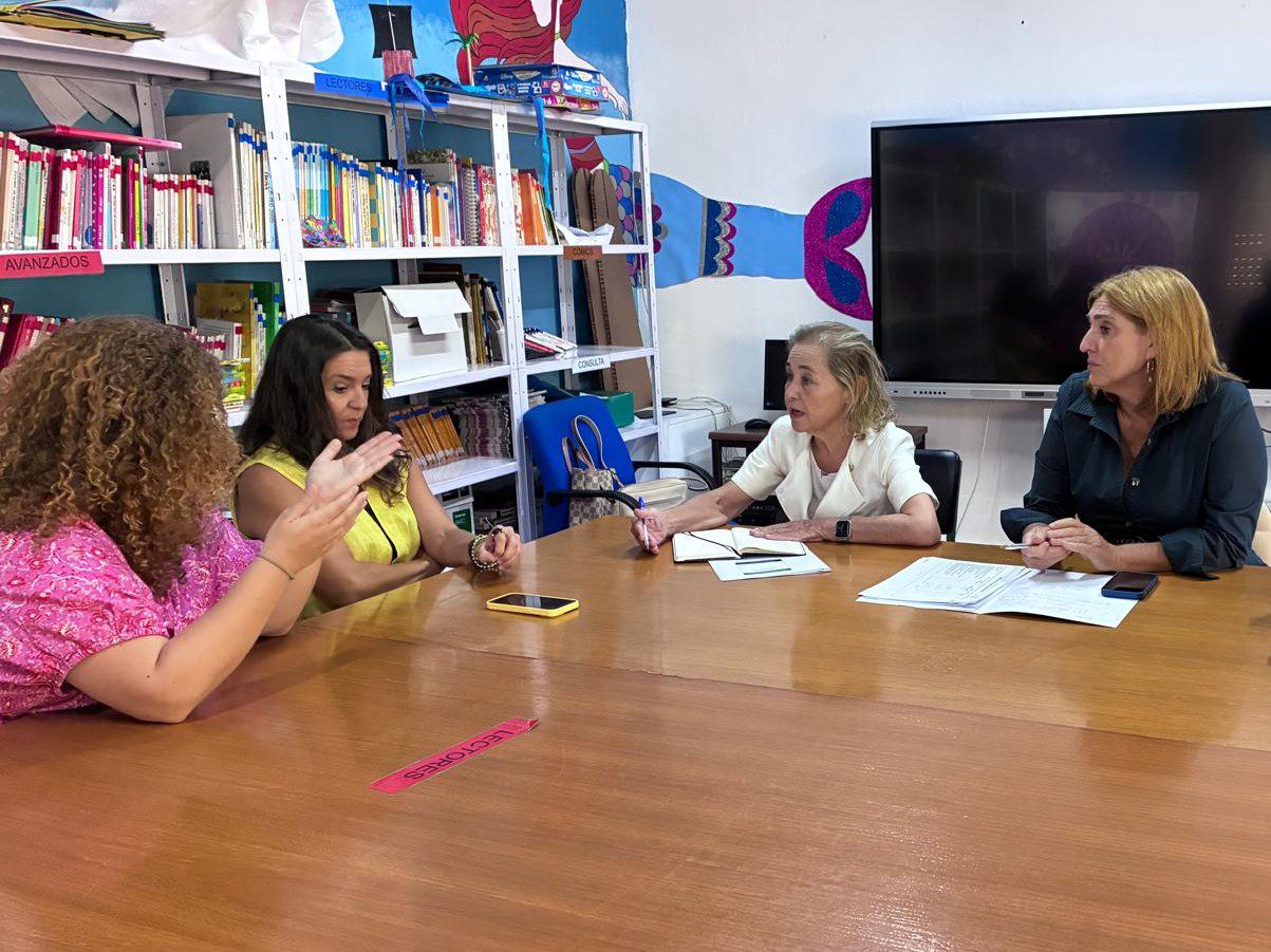 Educación garantiza el refuerzo de la plantilla de los ATE – Cuidadores en el CEE Los Ángeles de Badajoz