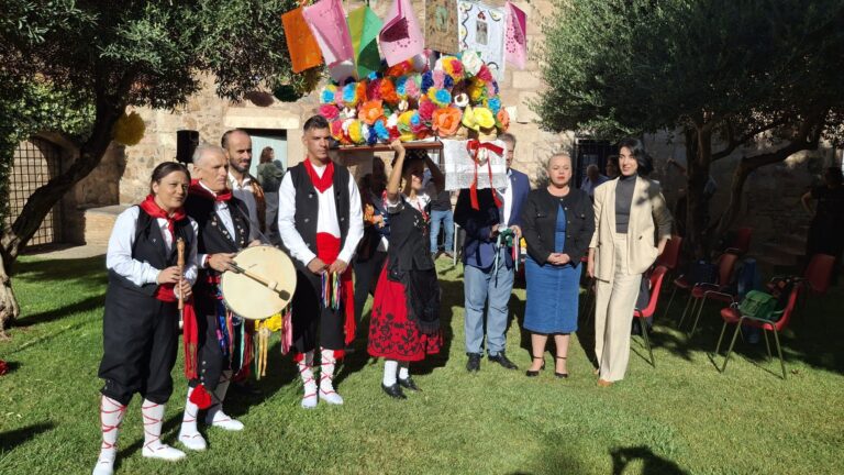 La Junta apoya la celebración de la Fiesta de los Tableros de Valdefuentes, que se celebra el primer fin de semana de octubre