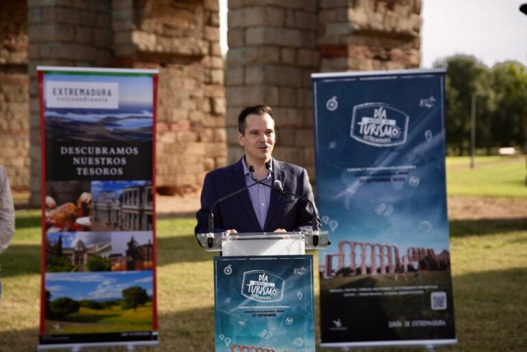 Extremadura celebra el Día Mundial del Turismo con visitas guiadas, vuelos en globo, talleres infantiles, gastronomía y música en Mérida