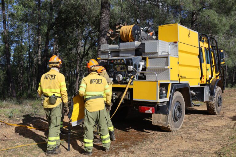 El Plan Infoex da por extinguido el incendio de Jarilla