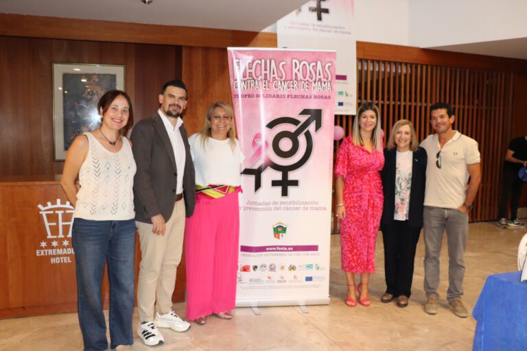 La Junta de Extremadura respalda la IV edición de ‘Flechas Rosas contra el cáncer de mama’