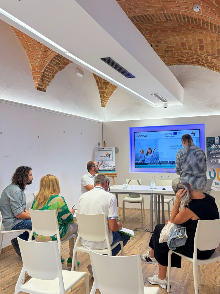 Diputación de Badajoz impulsa la creación de una comunidad energética en Villanueva de la Serena