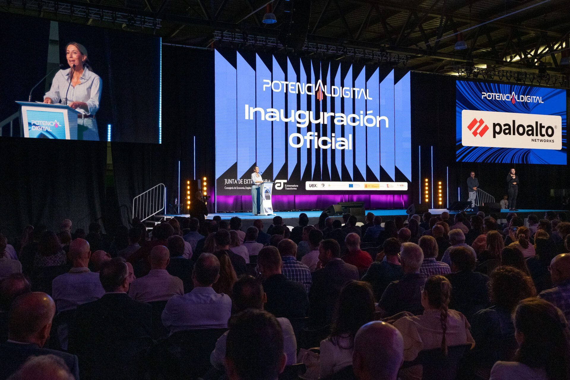 La presidenta de la Junta de Extremadura inaugura ‘Potencial Digital 2025’: “No hay nada más revolucionario que apostar por las personas”