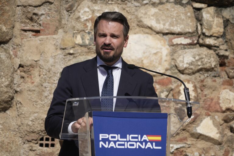 Abel Bautista destaca “la gran labor que realiza cada día” la Policía Nacional