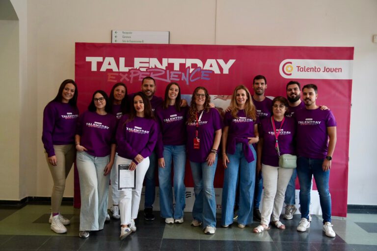 Más de 600 jóvenes conectan con empresas en búsqueda activa de trabajadores gracias a la feria de empleo ´Talent Day Experience´ en Almendralejo