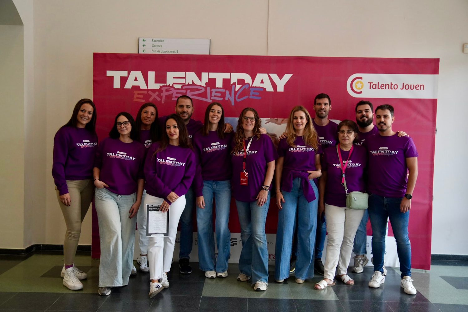 Más de 600 jóvenes conectan con empresas en búsqueda activa de trabajadores gracias a la feria de empleo ´Talent Day Experience´ en Almendralejo