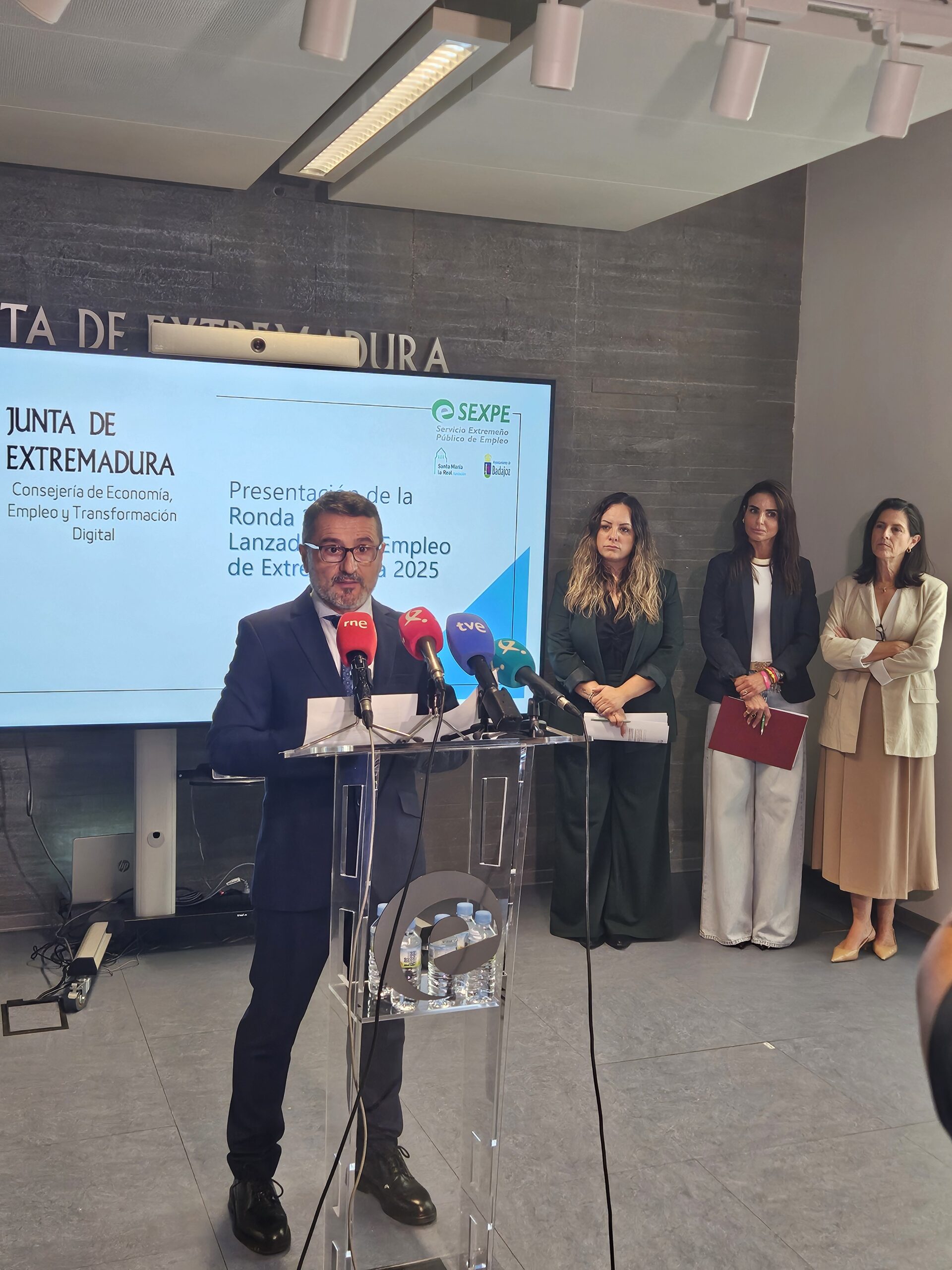 Extremadura presenta sus nuevas “Lanzaderas de Empleo” para personas en desempleo de la provincia de Badajoz