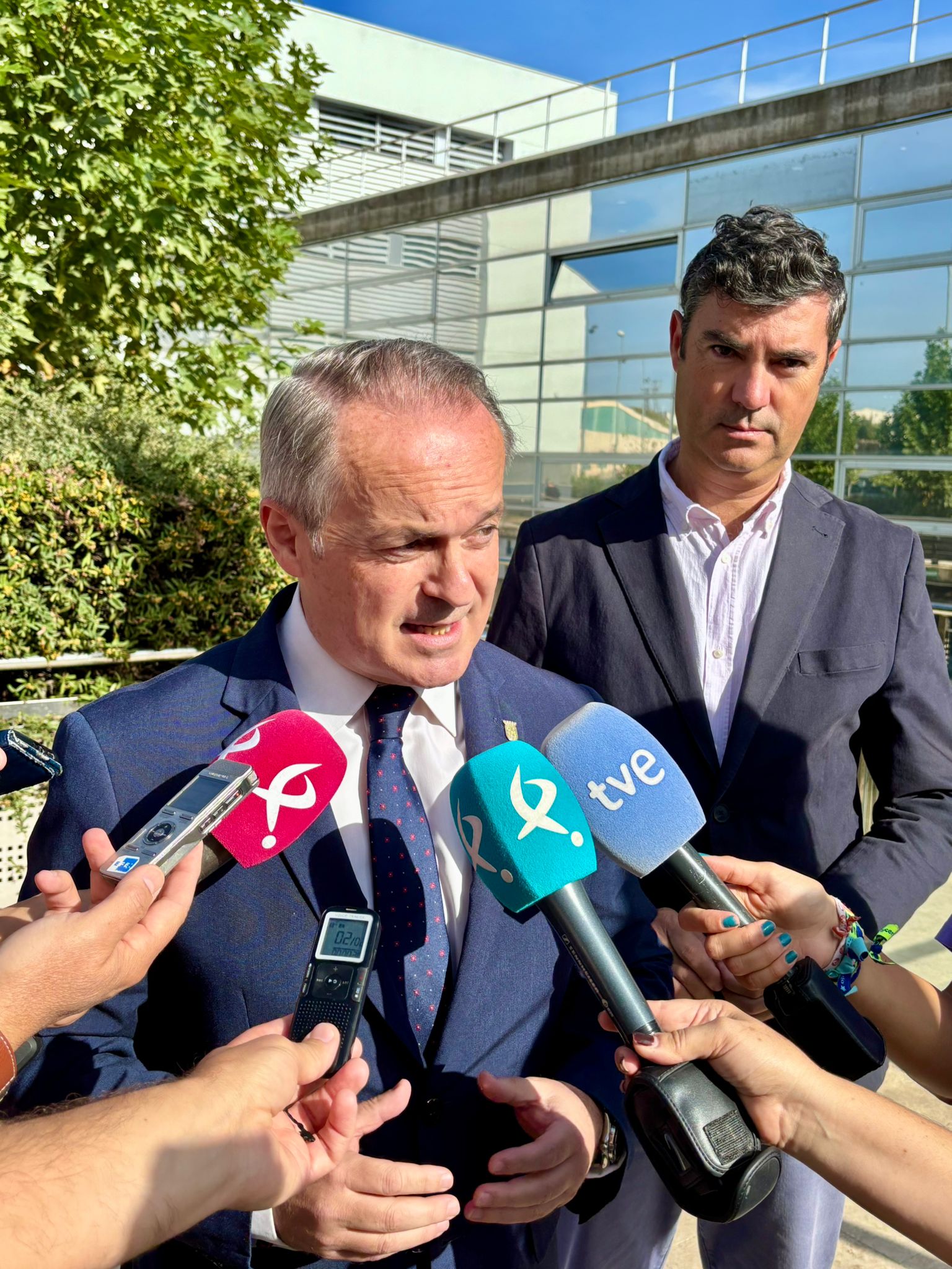 La Junta denuncia el ‘atropello’ del Gobierno a Extremadura tras conocerse la decisión de ejecución del AVE Madrid-Lisboa y espera que la sociedad tome conciencia de ello