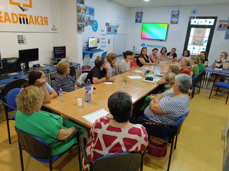 Casi 300 jóvenes se incorporan al proyecto Emociones Nubeteca 2025