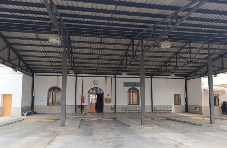 La Junta invierte casi 50.000 euros en mejoras en la estación de autobuses de Miajadas que estarán finalizadas en diciembre