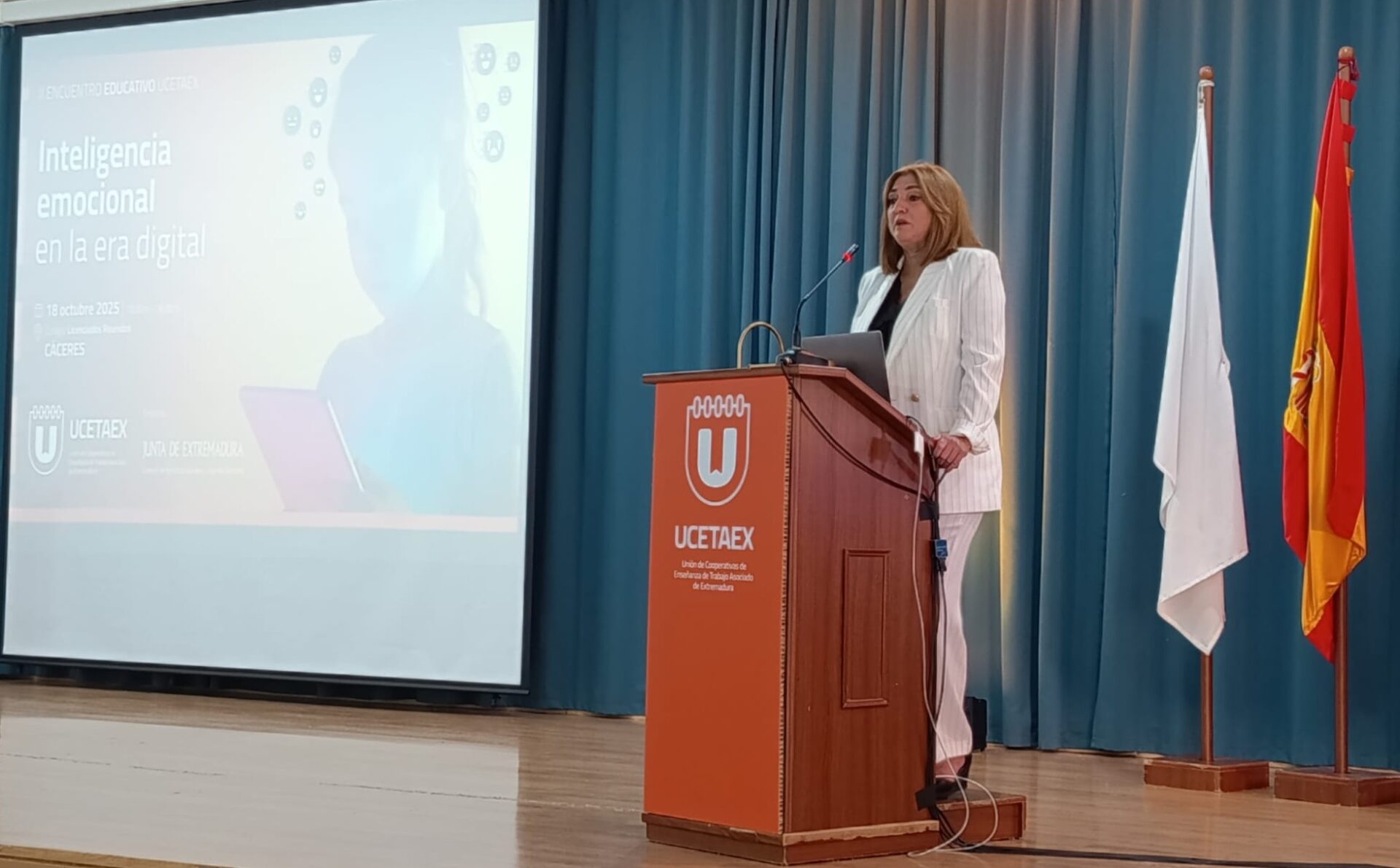 La secretaria general de Educación destaca la inversión en todos los centros educativos extremeños sostenidos con fondos públicos: “Es invertir en el futuro de nuestra región”