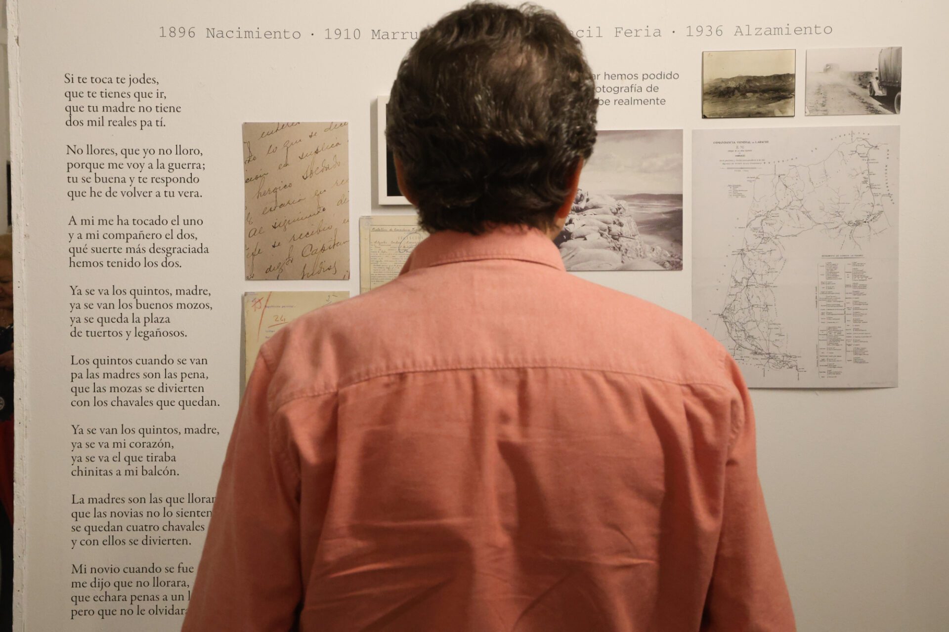 El fotógrafo pacense Roberto Palomo muestra la historia de la recuperación de los restos de su bisabuelo en la exposición ´Hijas del olvido´