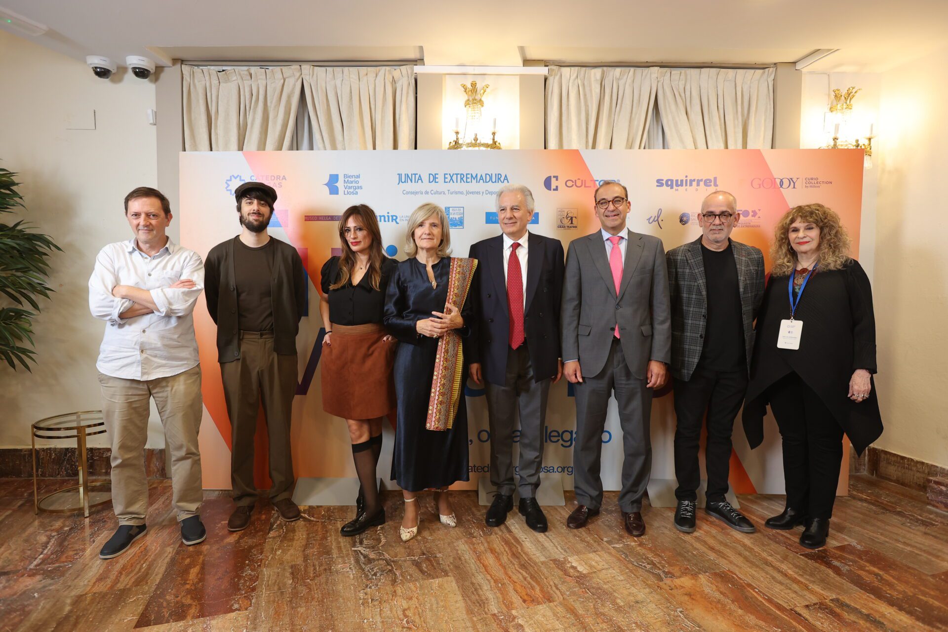 Victoria Bazaga reivindica el mestizaje y la pluralidad cultural de Extremadura en la inauguración de la VI Bienal de Novela Mario Vargas Llosa