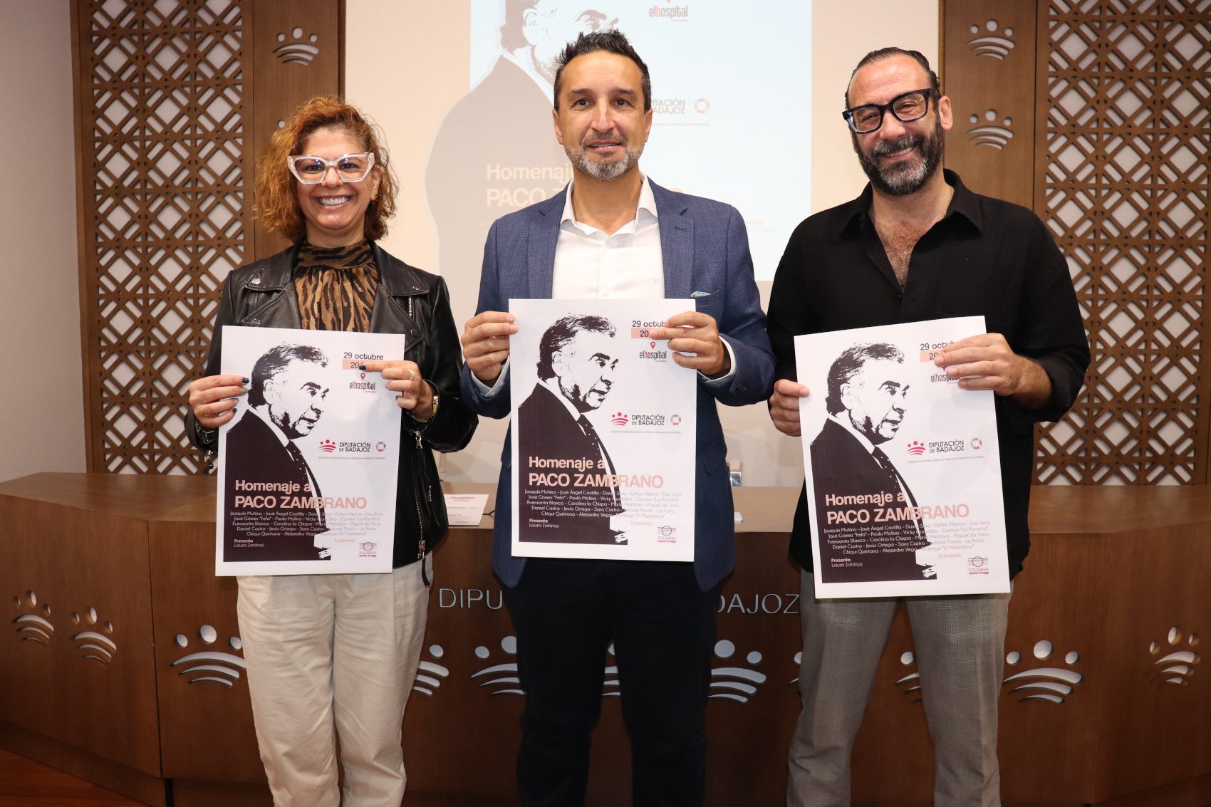 El flamenco pacense se reúne en el Hospital Centro Vivo para homenajear a Paco Zambrano