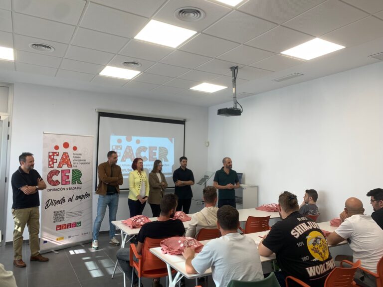 La Diputación de Badajoz refuerza la formación técnica en el entorno rural con dos nuevas acciones del Proyecto FACER en Talavera la Real y Santa Amalia