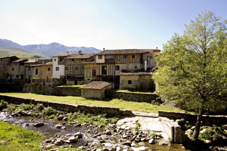 Los alojamientos extrahoteleros de Extremadura registran el mejor septiembre en viajeros y pernoctaciones internacionales