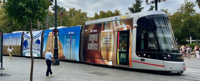 La Diputación promociona en varias provincias españolas el turismo de las comarcas Tierra de Barros, La Serena y Campiña Sur