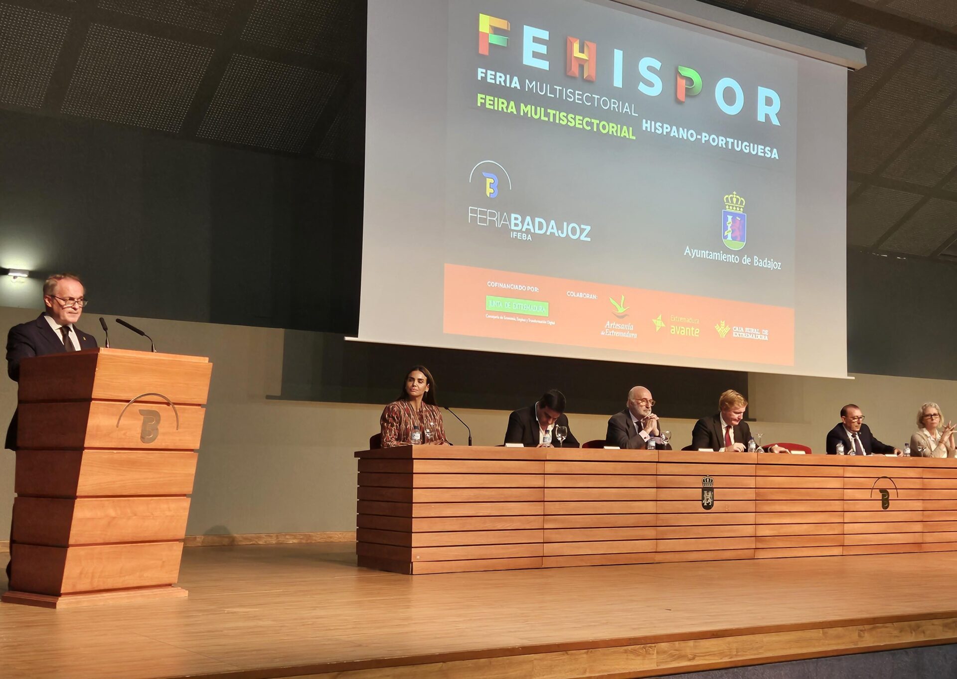 La Junta destaca en Fehispor la relación entre Extremadura y Portugal como “ejemplo de cooperación transfronteriza en Europa”