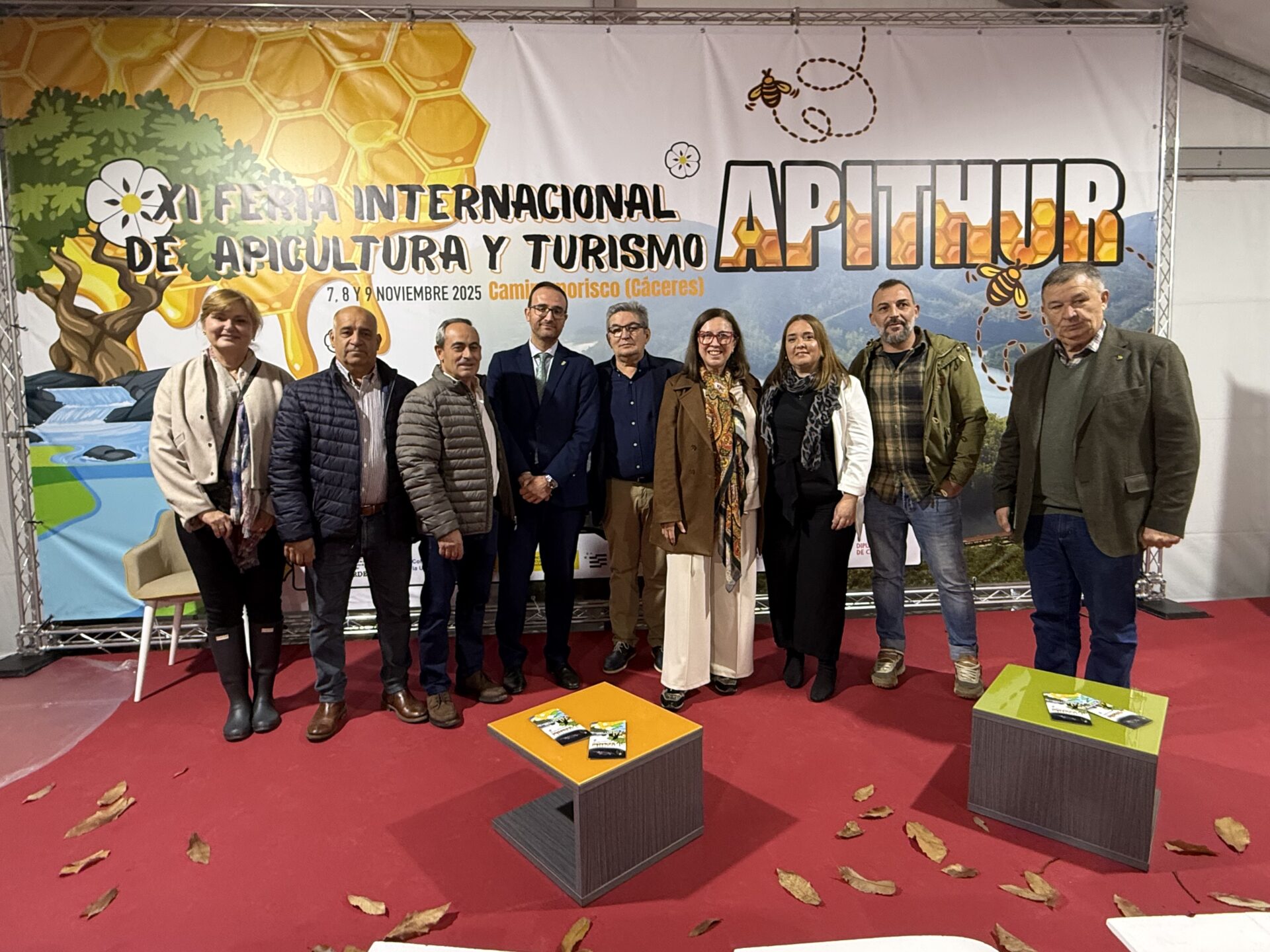 Mercedes Morán asiste a la Feria de la Apicultura y el Turismo de Las Hurdes APITHUR 2025