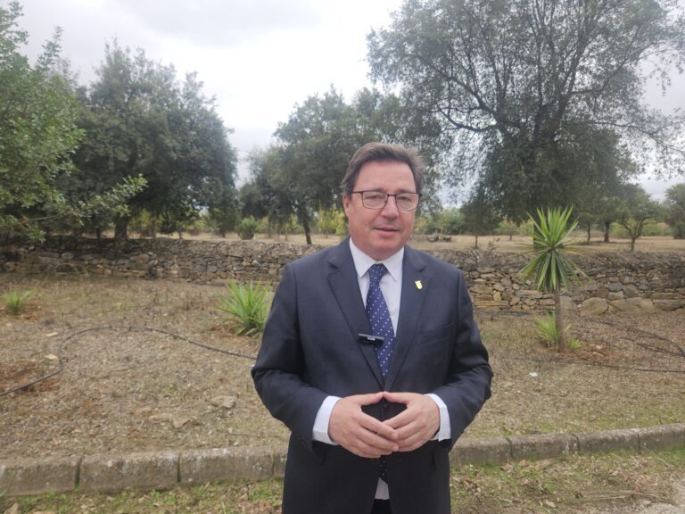 La Junta de Extremadura traslada al Gobierno central las demandas del sector porcino ante los aranceles impuestos por China