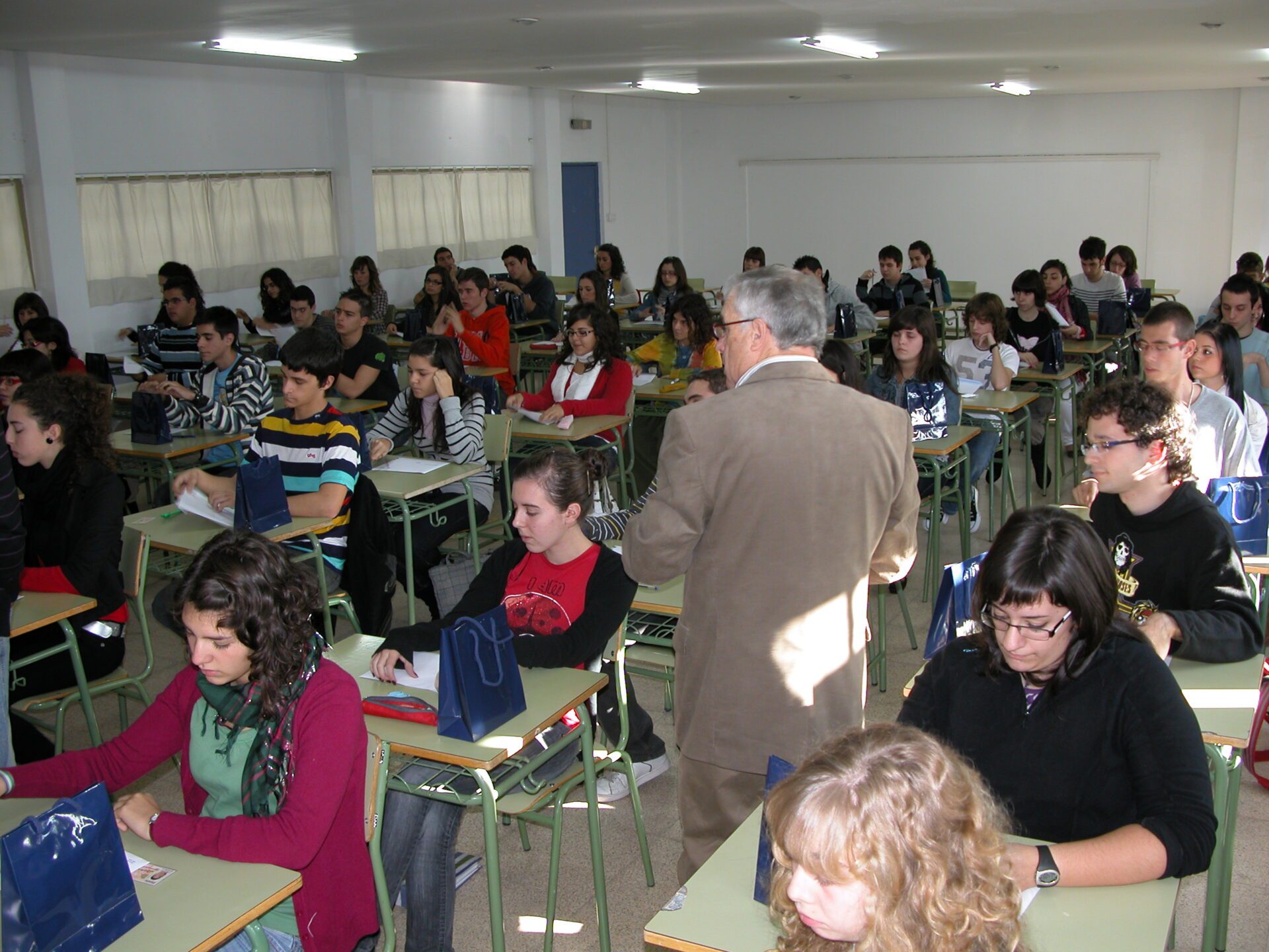 Educación da a conocer los ganadores del XX Concurso Regional de Ortografía en la categoría de Bachillerato
