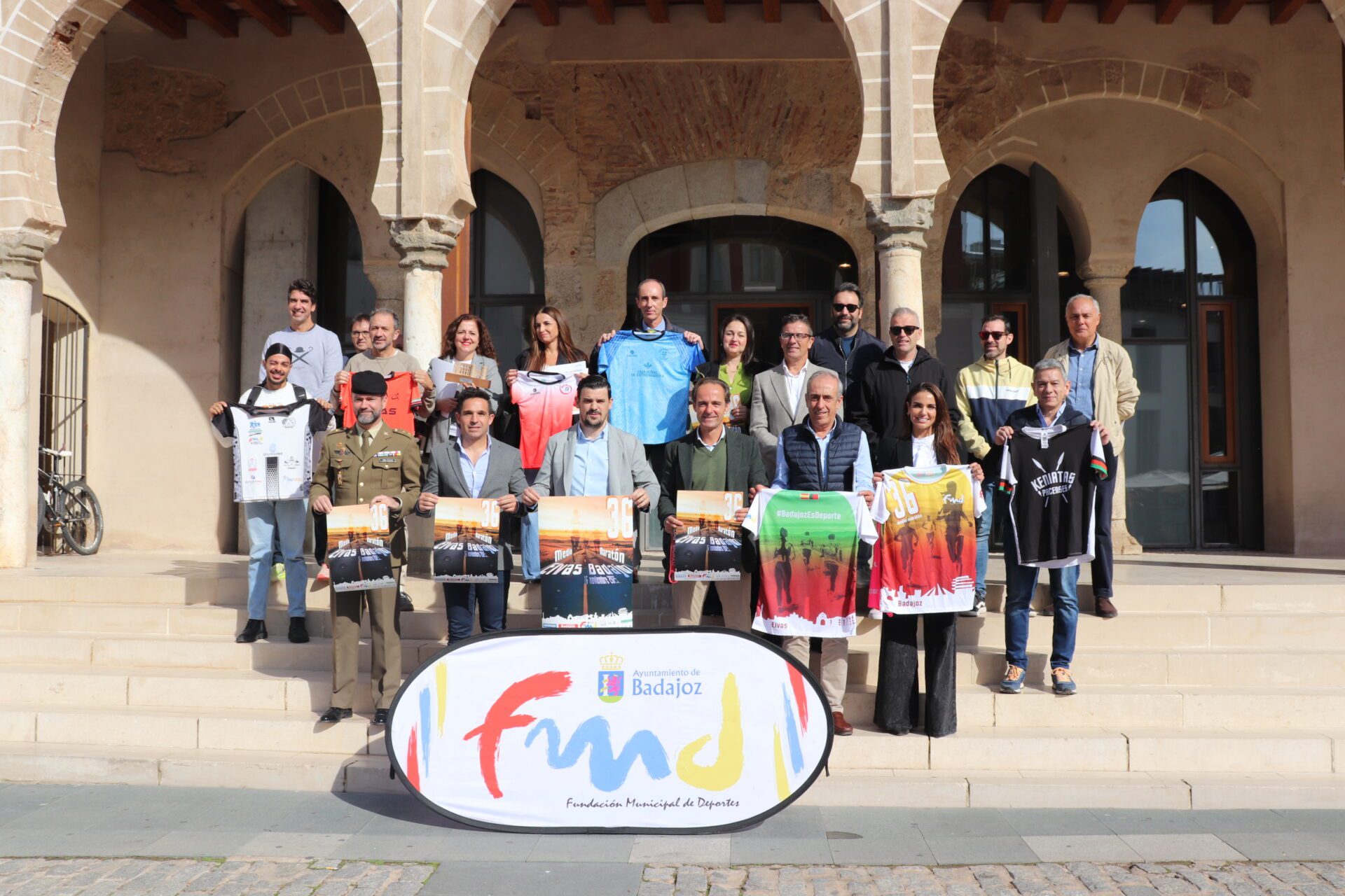 Cerca de 2.000 corredores disputan el próximo domingo la 36º Media Maratón Elvas-Badajoz