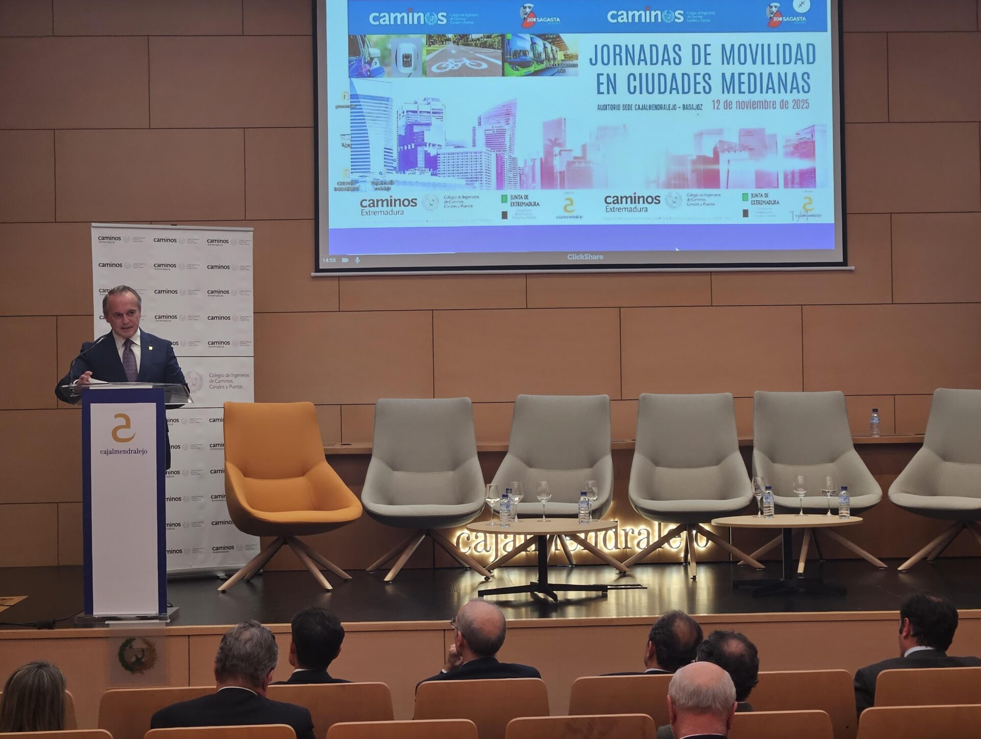 Manuel Martín invita a afrontar varios retos para habilitar una red de movilidad moderna, inclusiva y sostenible