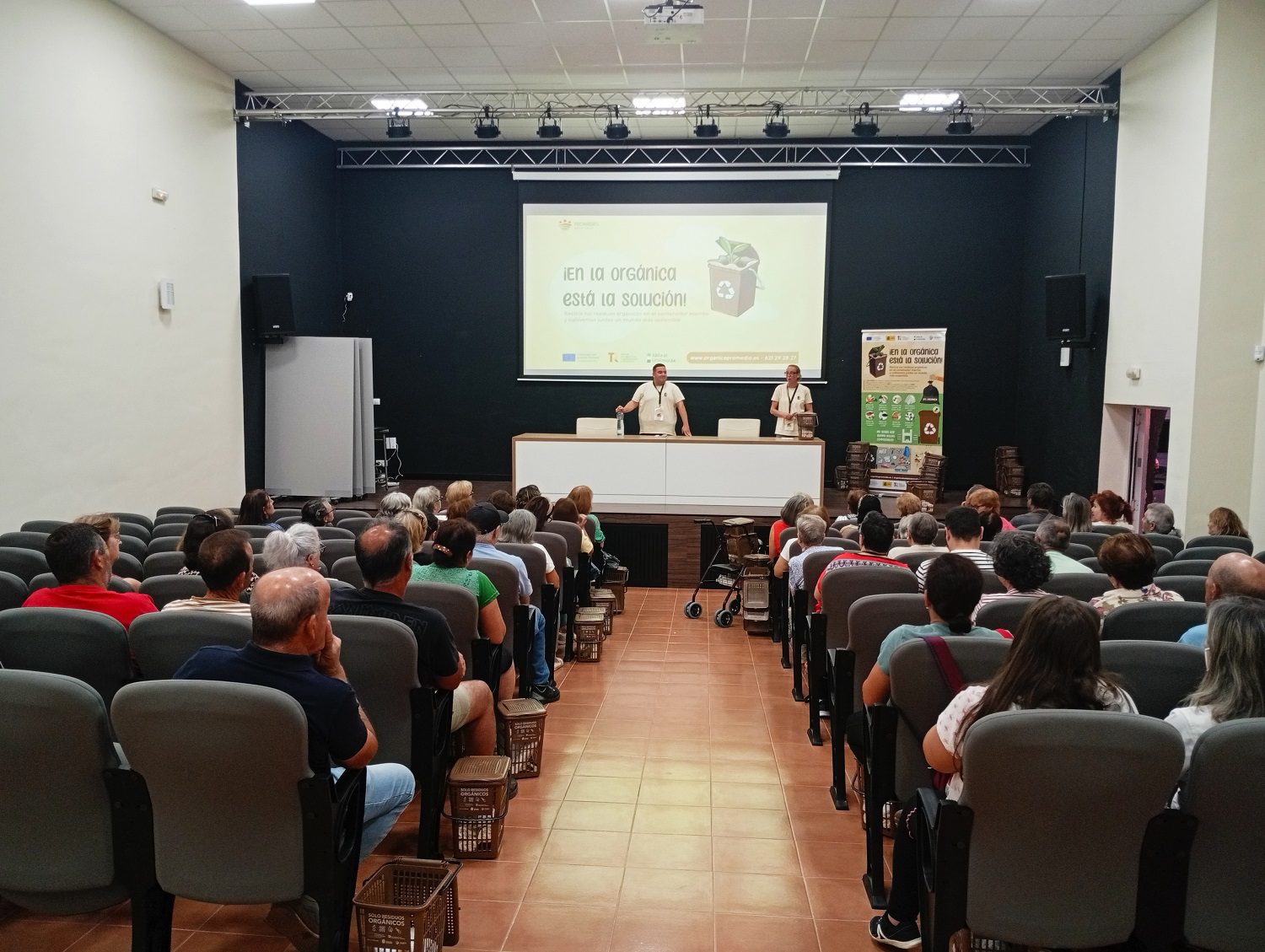 Promedio inicia la última fase de implantación del contenedor marrón con su extensión por la comarca de La Siberia