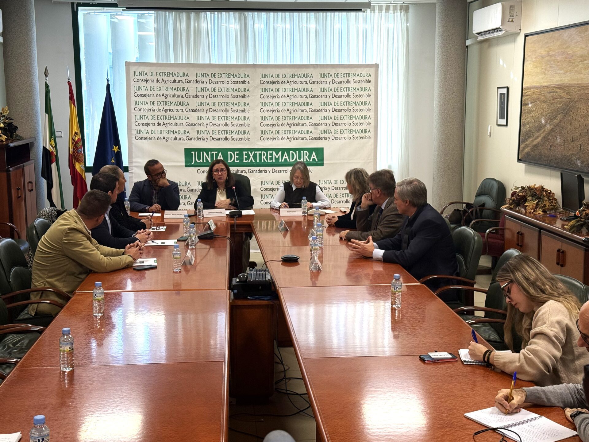 Junta, Diputación de Cáceres, ACUAES, Cabezuela del Valle y Pasarón de la Vera firman el convenio para acometer las obras de abastecimiento a estos pueblos