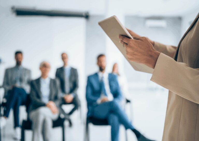 El DOE publica las ayudas para financiar planes de formación para el diálogo social y la negociación colectiva