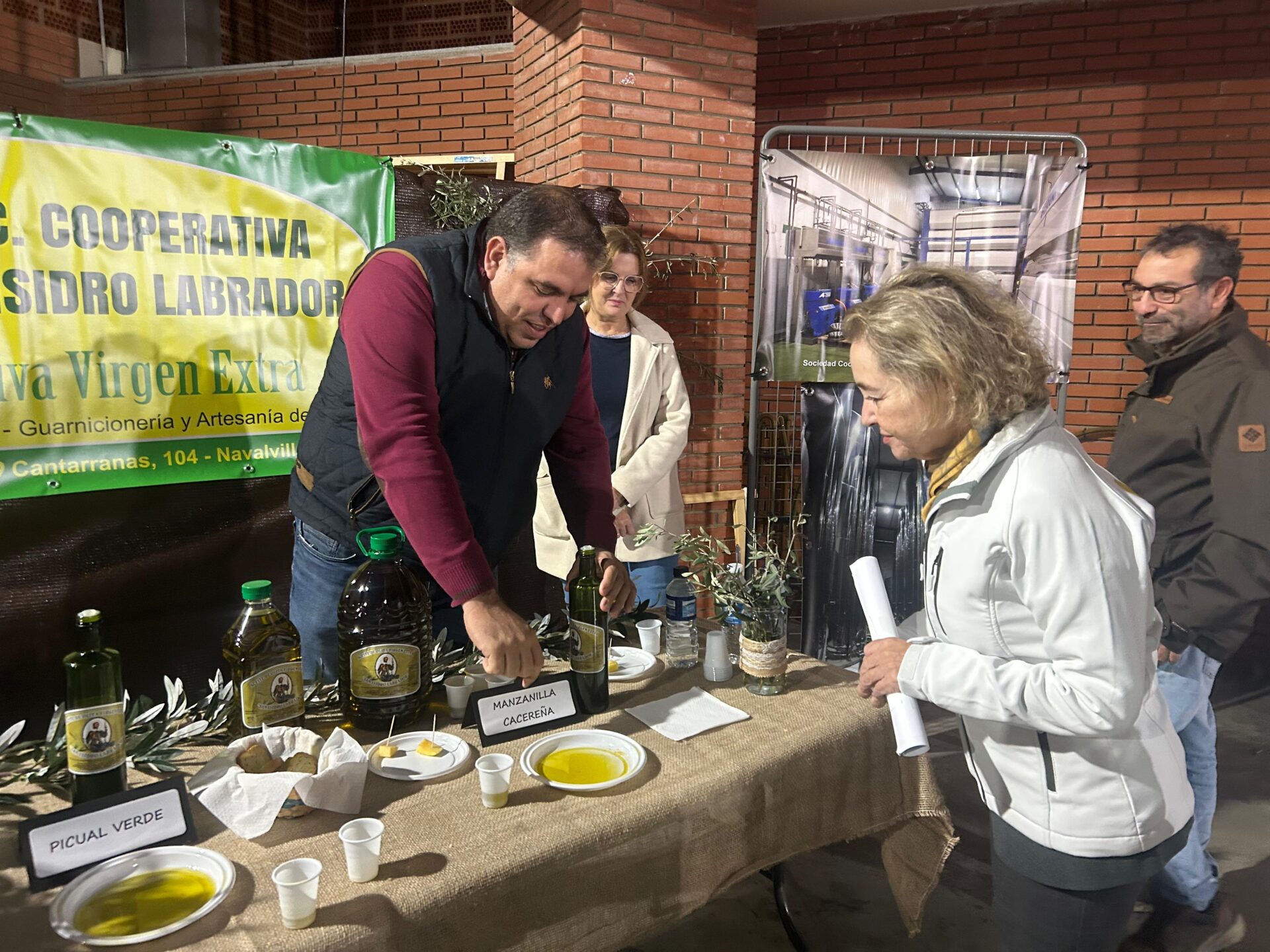 María Mercedes Vaquera visita Navalvillar de Pela y participa en la I Jornada Verde Olivar, organizada por el IES Lacimurga Constantia Iulia